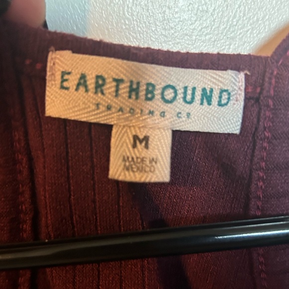 Maroon tank top - Picture 2 of 2